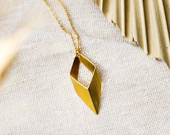 Geometric necklace - gold colored