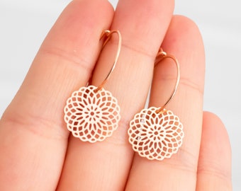 Filigree hoop earrings with mandala pendants - silver / rose gold - light earrings - boho - discs