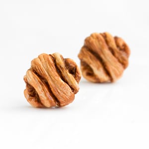 Franzbrötchen earrings Miniature food - Cinnamon rolls - Food - Pastries
