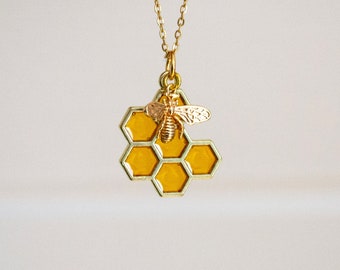 Bee necklace honeycomb - gold-coloured - animal - nature - bee