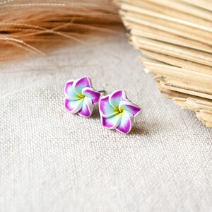 Summer Flowers Stud Earrings Hawaiian Blossoms Flower Plumeria Frangipani image 2