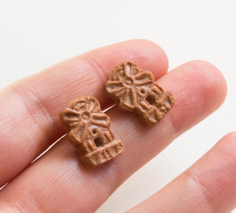 Speculatius biscuits earrings Miniaturefood biscuit food Fimo hypoallergenic stainless steel image 5