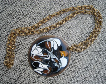 Mid Century Emaille Anhänger Halskette signiert mit 27&quot; Kette