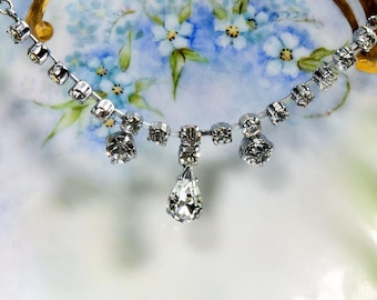 Gargantilla vintage de diamantes de imitación de los años 50 – Collar de cristal en forma de lágrima totalmente restaurado