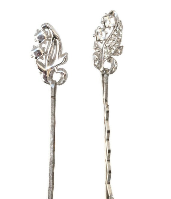 Spilla Vintage A Campanella (Lilly Of The Valley) &ndash; Smalto Bianco E Metallo Misto, Regalo