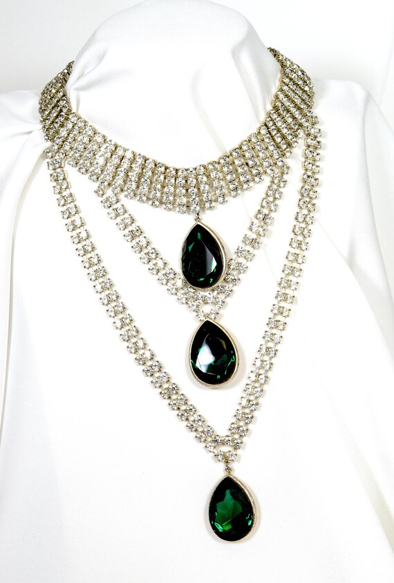 Vintage Rhinestone Collar with Emerald Pear Drops… - image 9