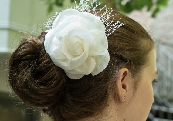 Vintage Ivory Silk Flower Bridal Headpiece With Tulle - Etsy display picture 1