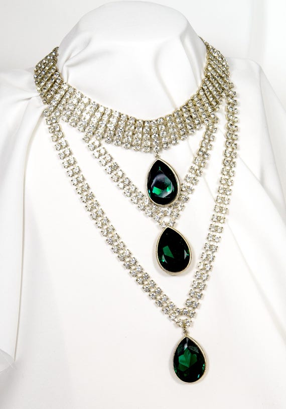 Vintage Rhinestone Collar with Emerald Pear Drops… - image 7