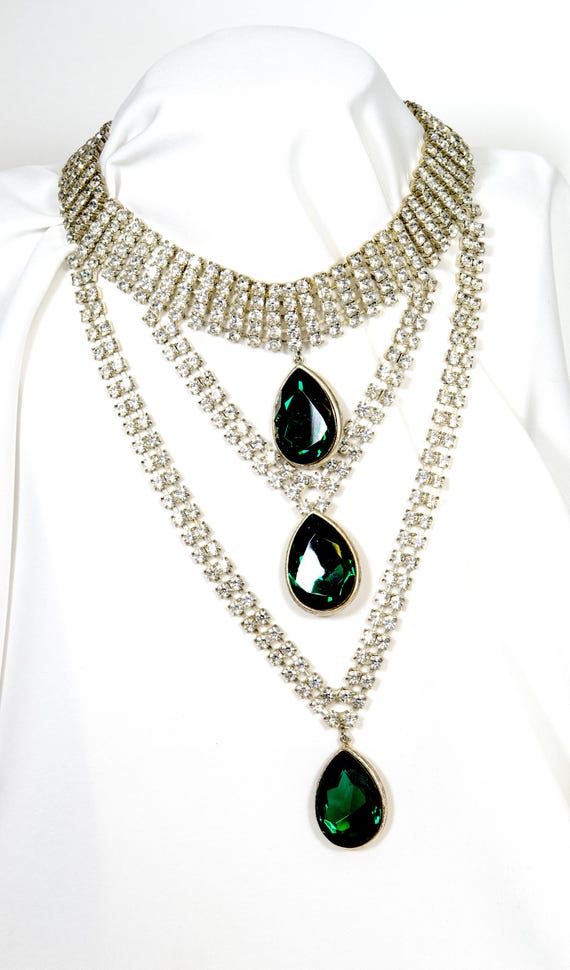 Vintage Rhinestone Collar with Emerald Pear Drops… - image 3