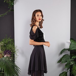 Vestido de festa, vestido de renda conjunto na altura do joelho blusa de renda e saia de viscose preta