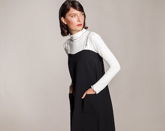 Short dress dress knee-length wide black strap white embroidery font