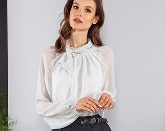 Slip blouse grey-white stand-up collar viscose