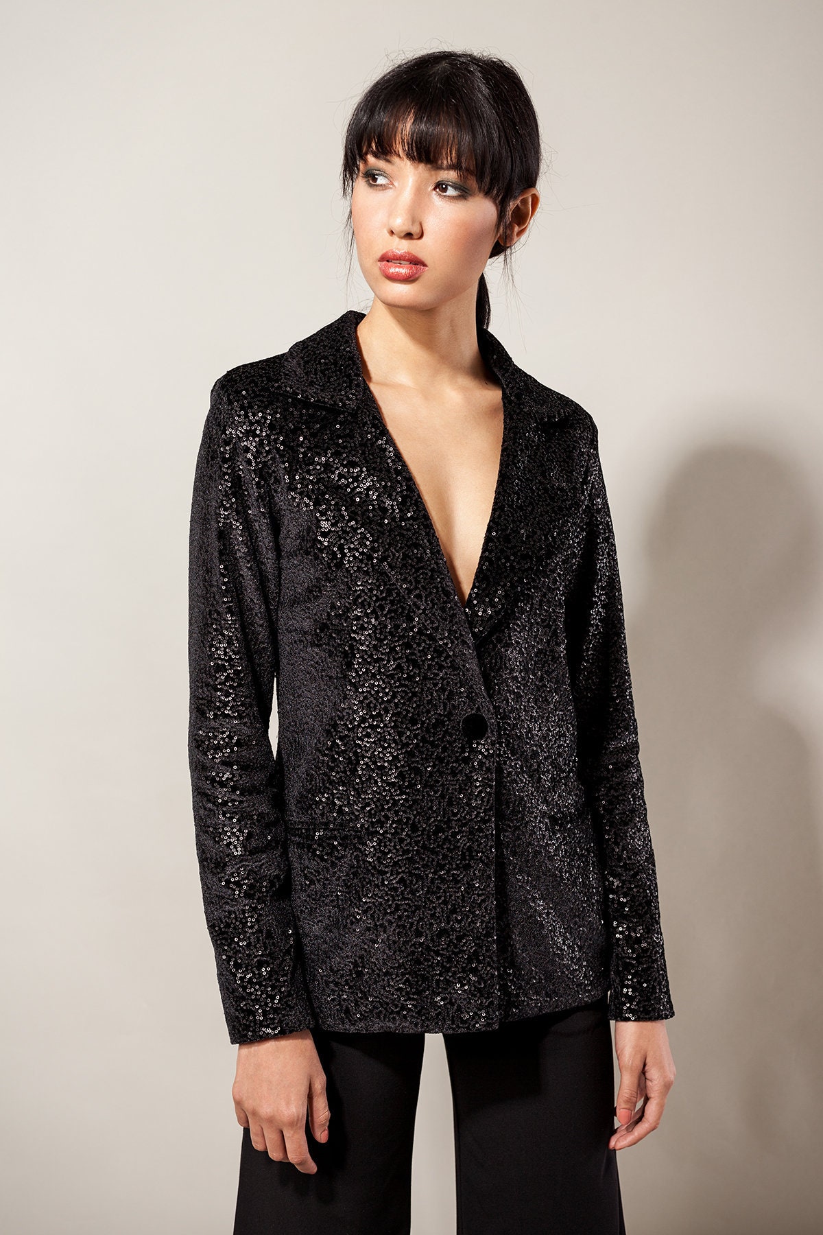 Chaqueta de terciopelo negro para hombre, para boda, fiesta, baile, color negro Chaqueta de terciopelo negro para hombre, para boda, fiesta, baile, color negro