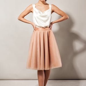 Tulle Skirt Knee Length Beige Wedding Bridesmaid Skirt Lining Satin Bridal Skirt image 2