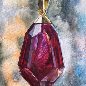 Könnte beinhalten: Aquarellmalerei eines Anhängers mit einem großen, facettierten, tiefroten Edelstein. Der Stein hängt an einer goldfarbenen Kette und Öse. Der Hintergrund ist eine Mischung aus blauen, grauen und beigen Aquarellwaschungen.