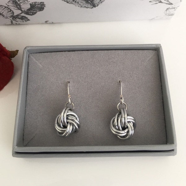 Aluminium Infinity Love Knot Earrings, 10 Year Anniversary for her, Special Tenth Wedding Jewelry Gift Idea for Wife Partner Special Person