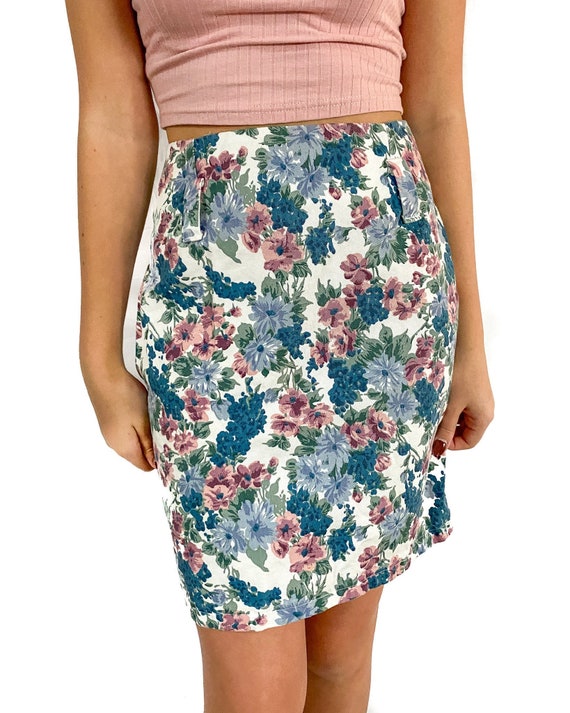 Vintage Skirt | Size 9 Short Floral Denim Skirt |… - image 2