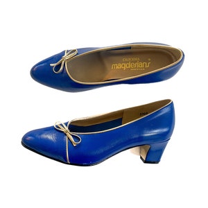 Vintage Shoes | Size 7W Blue & Gold Leather Slip On Pump with Bow Detail | Woman's Heel