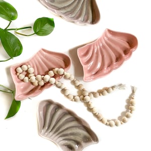 Vintage Dishes | Set of Four Pink Shell Plates | Decorative Serving Dishes | Trinket Dishes