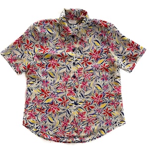 Vintage Blouse | Size M/L Floral Blouse | Short Sleeve, Button Down, Collared Top | 80s, 90s Fashion