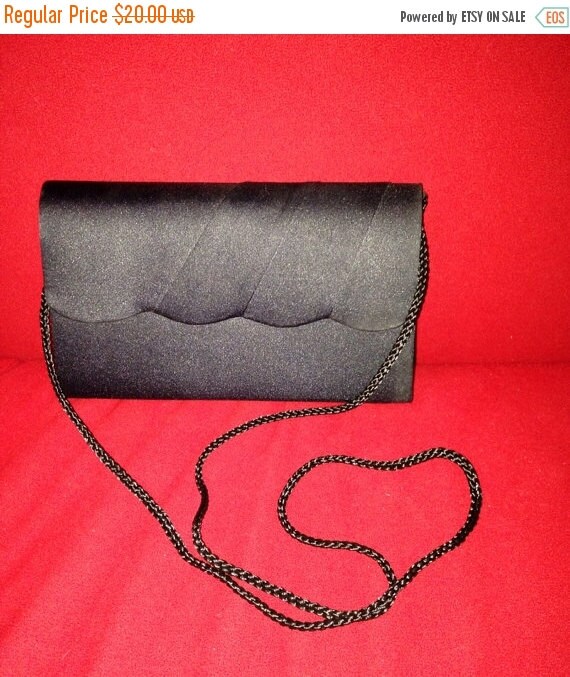 SALE Black Vintage Formal Clutch Purse w/ Crossbod