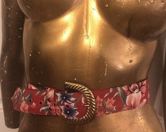 SALE Red Vintage Floral Print Gold Buckle Belt