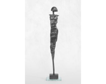 Dame met bobkapsel, sculptuur van vrouw, kleine metalen sculptuur, figuur, standbeeld van meisje, beeldje, metaal, tin, kunst, modern, decoratie