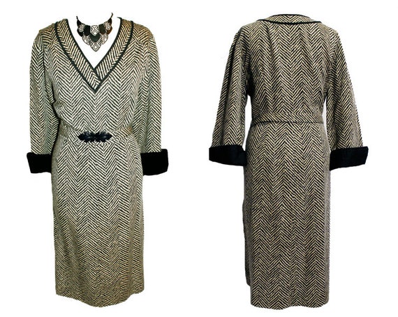 Vintage 1970's cream kimono dress elegant long sl… - image 1
