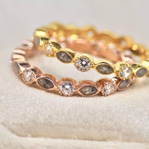Cremation Ashes and Cubic Zirconia Eternity Band, Pet Ashes Keepsake Ring, CZ Cremation Diamond, Ashes Into Jewelry, Wearable Urn