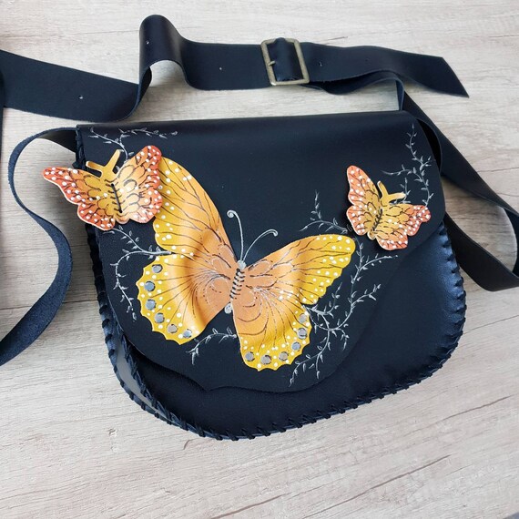 Zaino In Vera Pelle Nera Con Stampa Farfalle Blu E Fiori Bianchi, Borsa A Tracolla Donna, Scomparti Multipli, Dimensioni 32x27x13 Cm