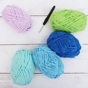 Super Soft Chenille Yarn Set - Ocean - Pack of 5 Skeins - #5 Chunky Plush Velvet Fluffy-50 Gram Skeins - 60 yds Each