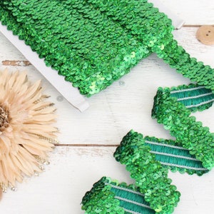 Stretch Sequin Trim Roll - 1&quot; Wide 11 Yards Length - Green