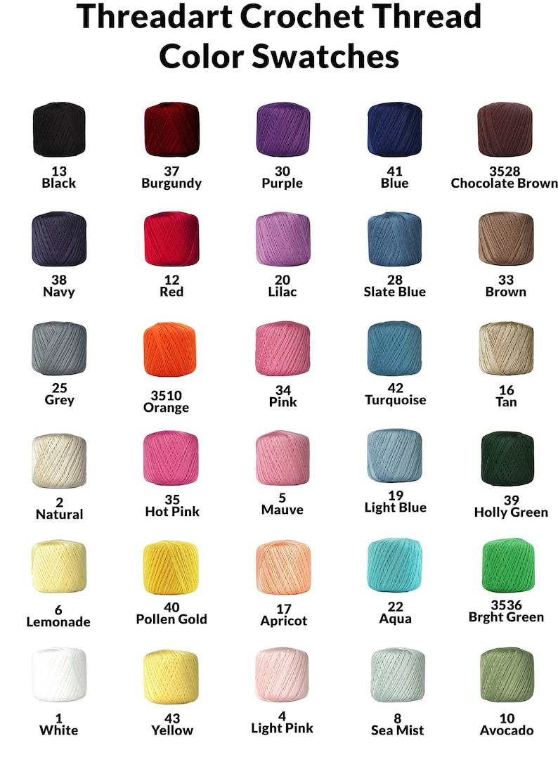 Pu&ograve; includere: Campioni di colore di filo da uncinetto in vari colori, tra cui nero, bordeaux, viola, blu, marrone cioccolato, blu navy, rosso, lilla, blu ardesia, marrone, grigio, arancione, rosa, turchese, marrone, naturale, rosa acceso, malva, azzurro, verde agrifoglio, limonada, oro polline, albicocca, acqua, verde brillante, bianco, giallo, rosa chiaro, nebbia di mare e avocado.