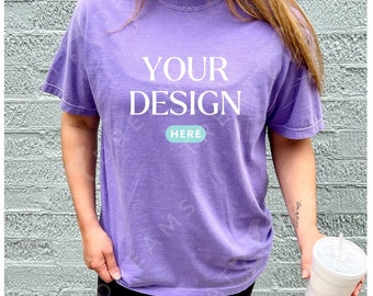 Oversized Shirt Mockup, Comfort Colors 1717 Violet, Violet Sweatshirt, Model Mockup, Digital Sweatshirt, Crewneck, Purple Mock up, Trendy