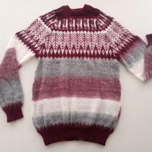 Peruvian Pullover Sweater - Soft Alpaca Blend with Traditional Designs - Size Medium