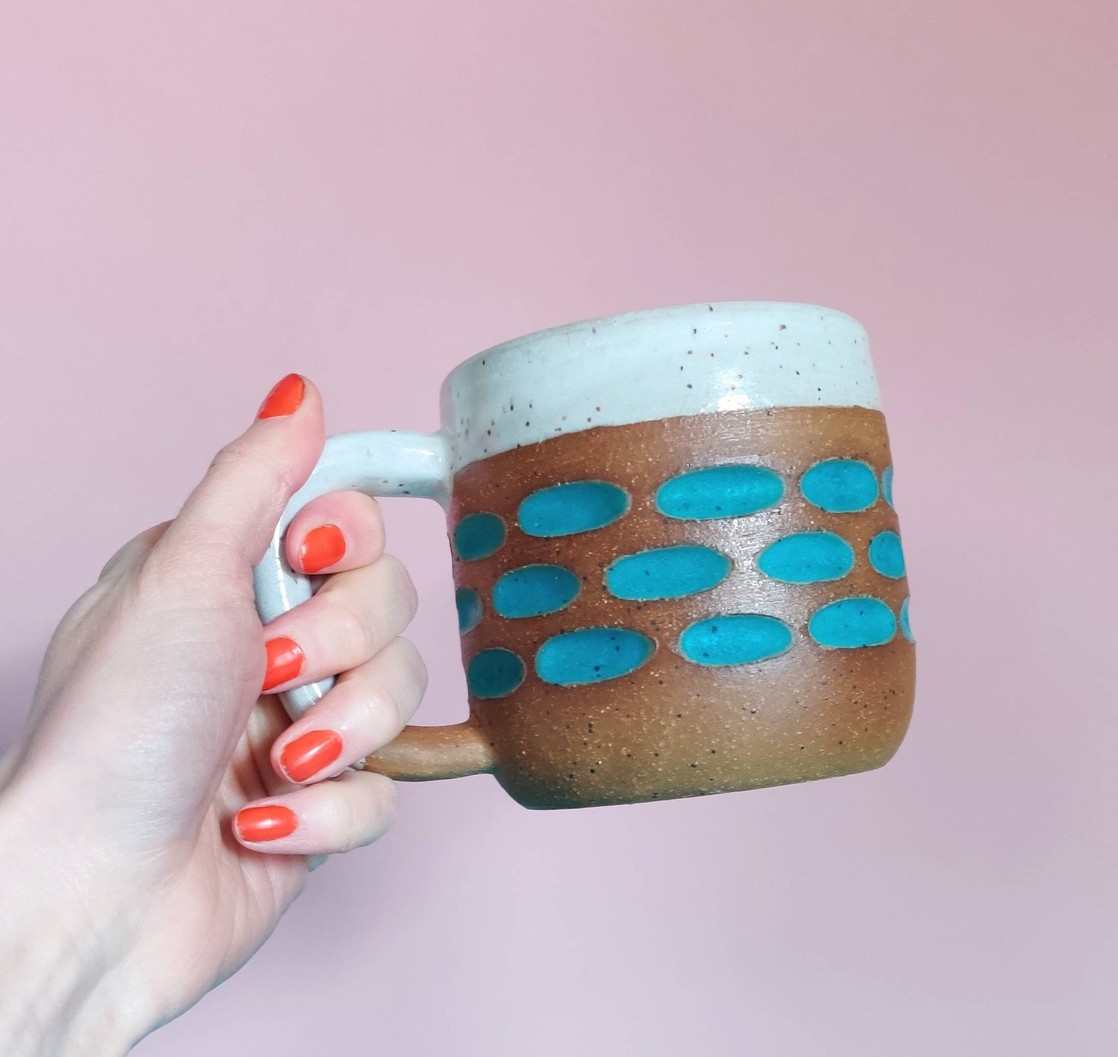 Mug Sculpté en Céramique Turquoise Mate et Blanc