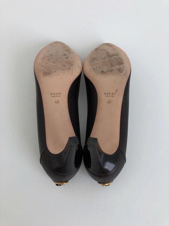 Vintage Gucci Pumps / Vintage Brown Textured Leat… - image 6