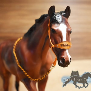 Trophy Bronc Noseband Rope Halter for Traditional Model Horses (1:9 scale)