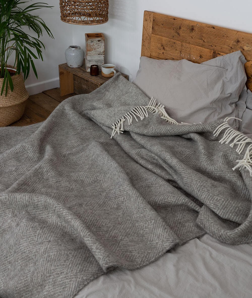 Donell Grey - Grande Couverture en Laine Scandinave Non Teinte