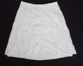 White batten burg lace skirt with 100 %  white cotton hem lining with lace