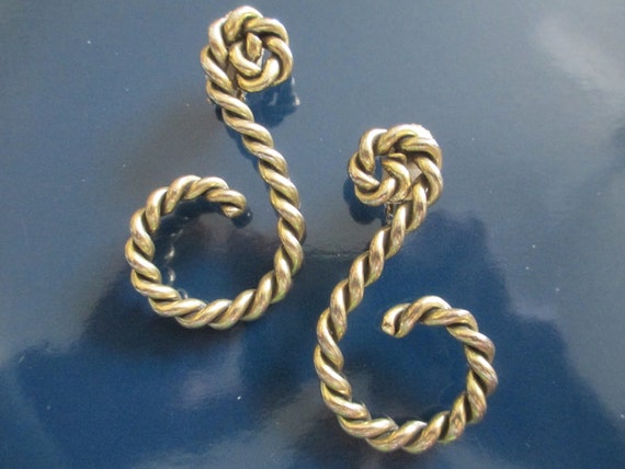 Vintage Les Bernard twisted rope gold tone earrin… - image 7