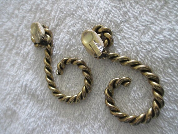 Vintage Les Bernard twisted rope gold tone earrin… - image 3