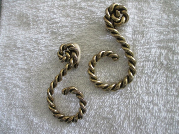 Vintage Les Bernard twisted rope gold tone earrin… - image 5