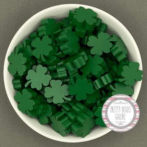 St Patricks Day Wood Beads: 20mm Four Leaf Clover Charms