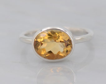 Citrine ring, November Birthstone ring, Fire Citrine ring, Yellow gemstone ring, Stacking ring, Gift for mother's, Everyday Jewelry