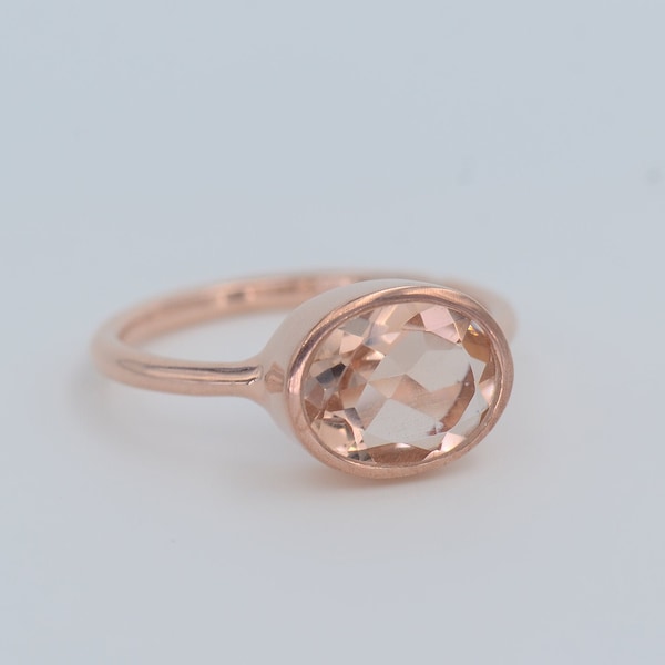 Rose gold ring, Morganite Ring, Gemstone Stackable ring, Everyday ring, Bezel set ring, Stacking ring, Oval Stacking Gemstone ring