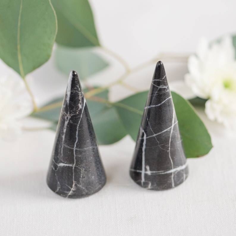100% Genuine Marble Ring Holder Cone image 3