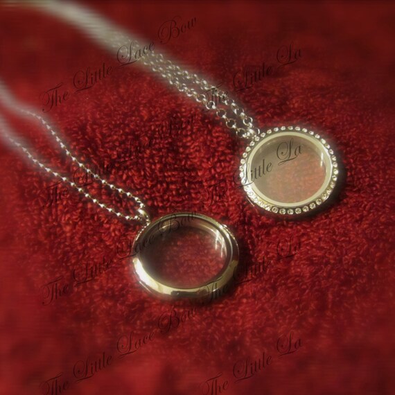 Items similar to Shadow Box Locket Pendant on Etsy