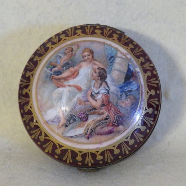Beautiful 1800's Royal Vienna Beehive Mark Hand Painted Trinket Ring Box
