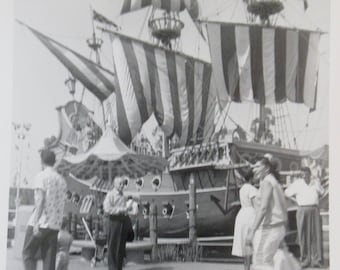 Original 1956 Walt Disney Disneyland California Pirate Ship Snapshot Photo/Photograph